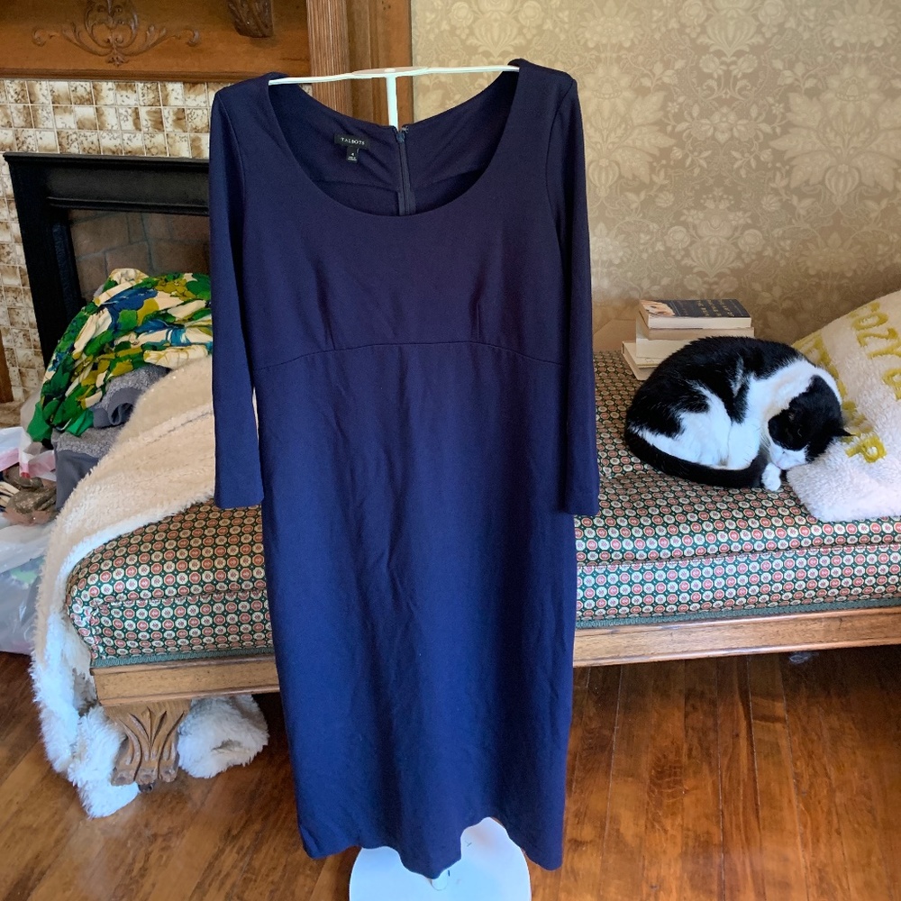 Talbots perfect fitting midi dress. Preowned in good shape